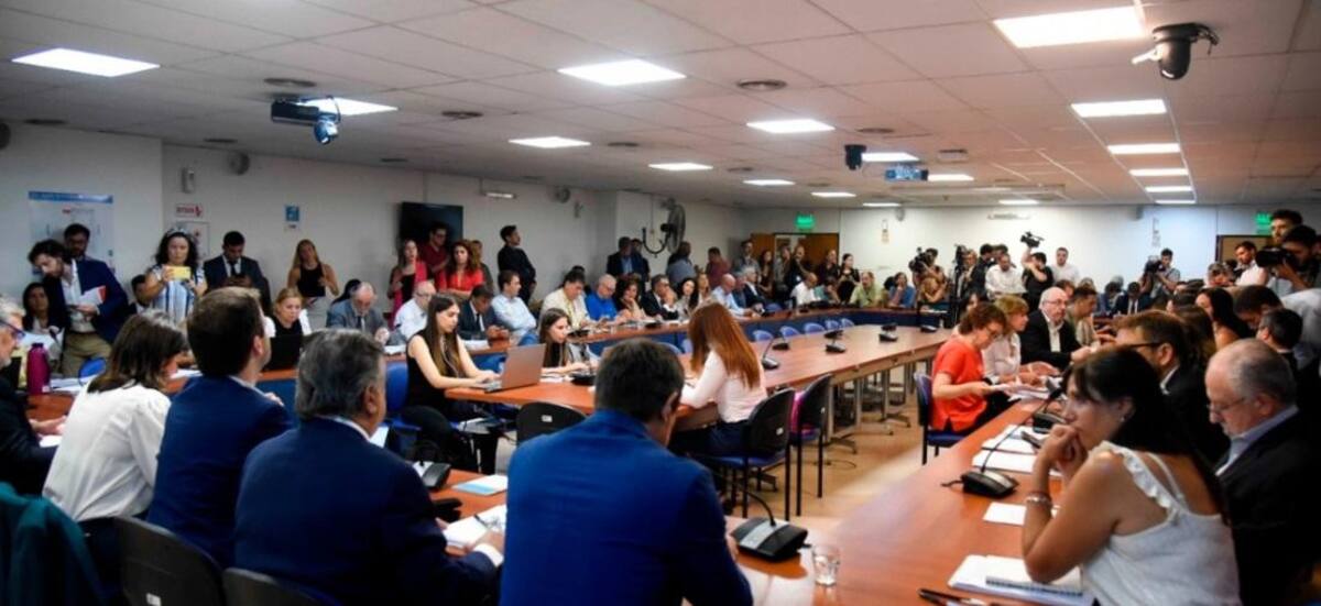 Reunión en Comisión de Juicio Político. Foto: Télam