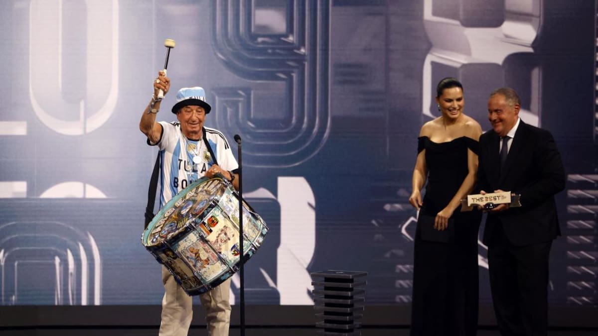 Tula, hincha argentino en los premios The Best. Foto: Reuters