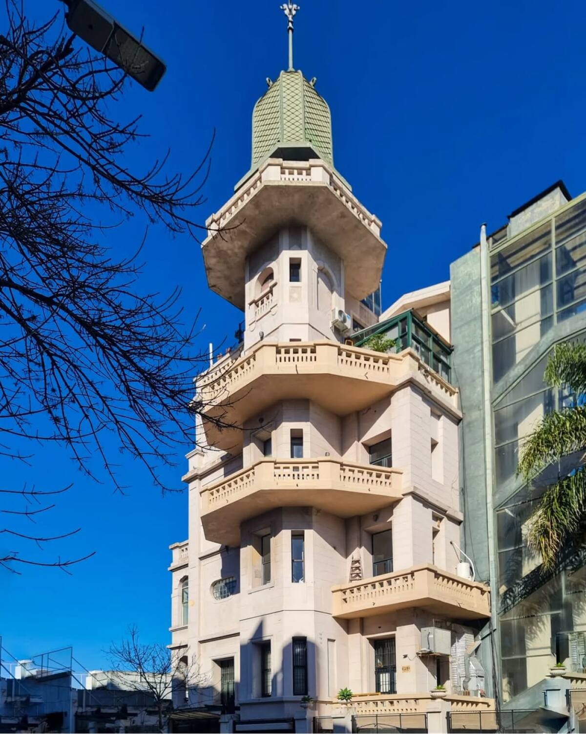El Palacio de los Bichos, Villa del Parque, CABA. Foto INSTAGRAM @martin_recorre