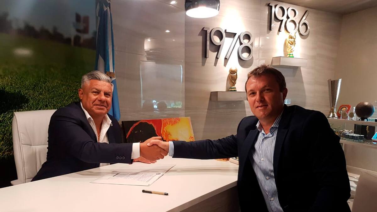 Claudio "Chiqui" Tapia y Bernardo Romeo.