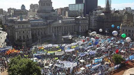 Marcha frente al Congreso - Protesta