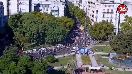 8M - manifestación vista desde el aire por un dron