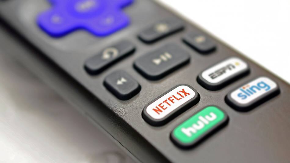 Control remoto con plataformas de streaming. Foto cedida.