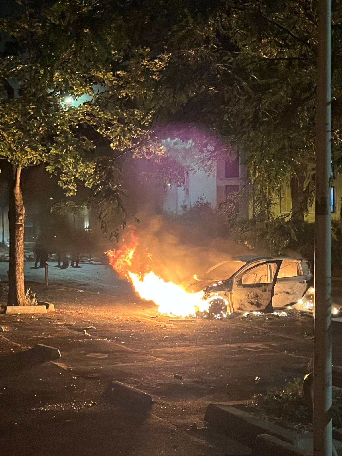 Protestas en Francia por un joven asesinado por la policía. Foto: Reuters.