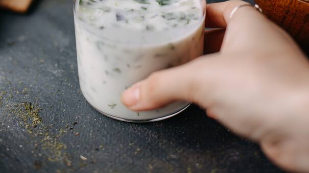 Kéfir, la bebida de “múltiples posibilidades”: conquista la alimentación moderna y se posiciona como aliada del bienestar intestinal