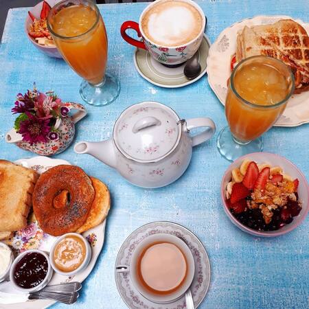Merienda en Alice Tea. Foto: Prensa