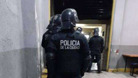 Violento motín en comisaría de Balvanera, foto NA