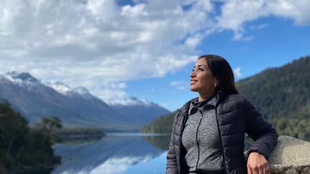 La mujer semienterrada en el patio de su casa.