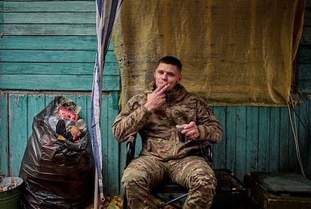 Soldado ucraniano en la guerra contra Rusia. Foto: Reuters