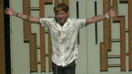 Vuelta de Nacho a la casa de Gran Hermano para el programa de Georgina Barbarrosa. Foto: NA.