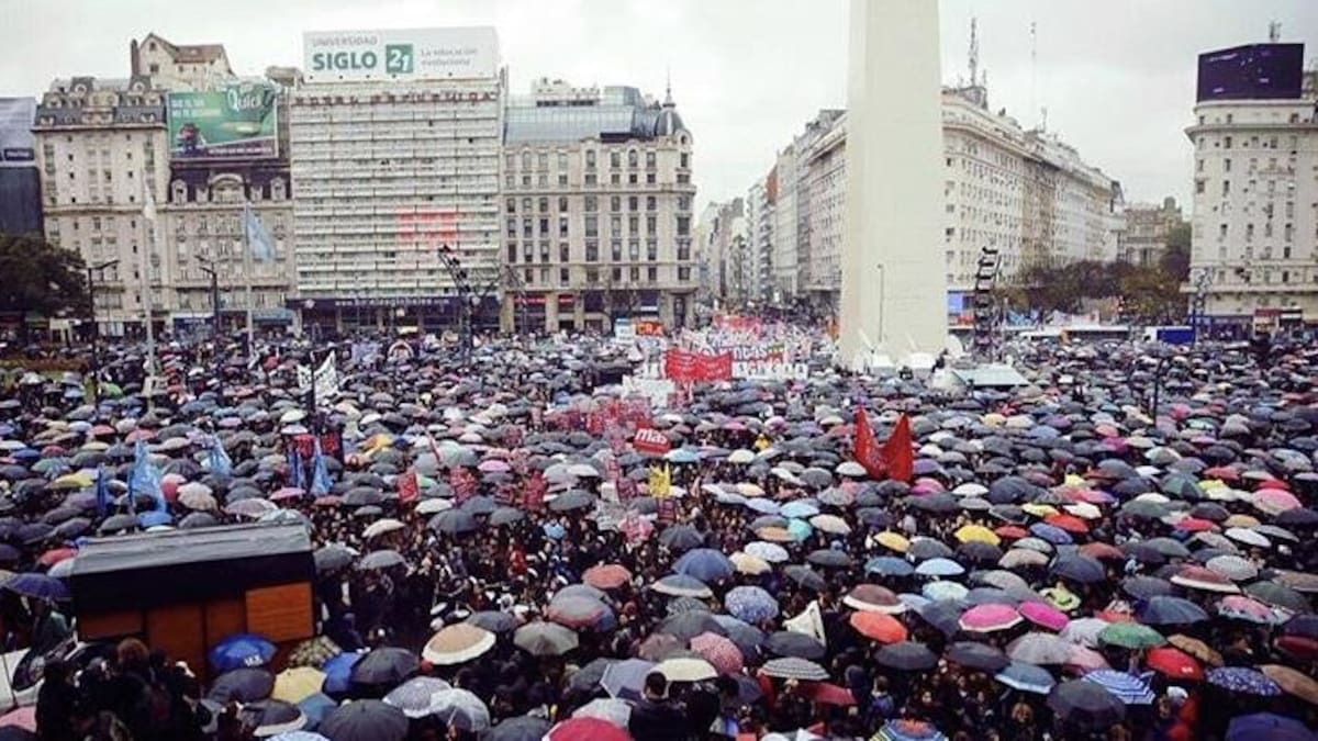 8M El feminismo bajo la mirada de una feminista: "Sólo las mujeres salvan a las mujeres"
