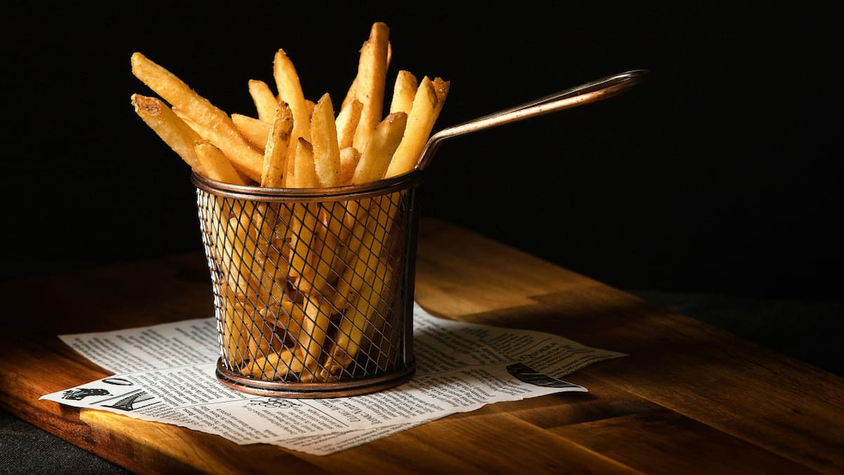 Por qué conviene usar vinagre antes de freír las papas fritas