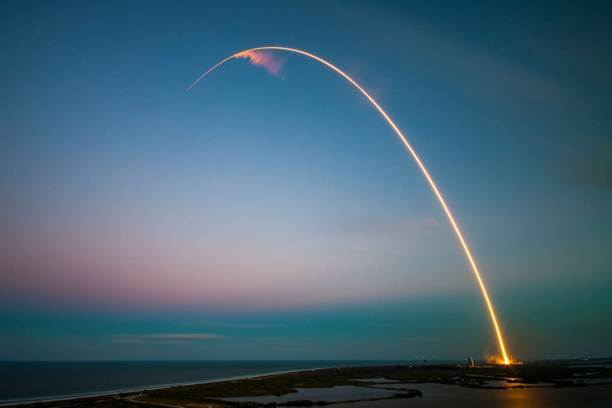 Se construye el primer puerto espacial peruano. Foto: Unsplash.