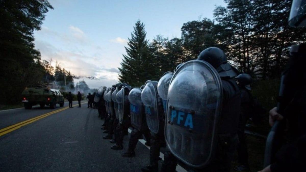 Mapuches, Villa Mascardi, operativo de desalojo, NA