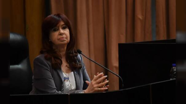Cristina Kirchner aseguró que "hay que reformar la Constitución, no puede haber elecciones cada dos años"