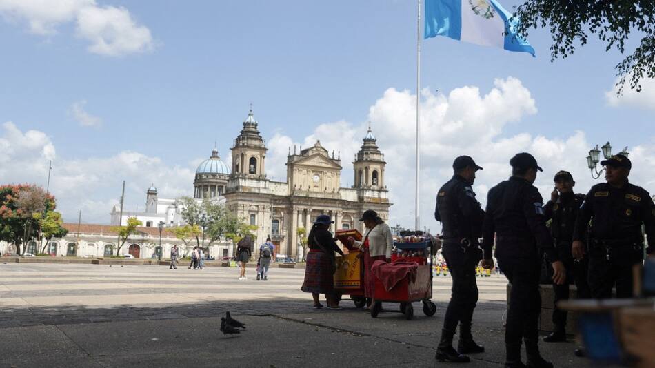 Guatemala elige presidente entre Bernardo Arévalo de León y Sandra Torres. Foto: Reuters.