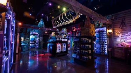 Tienda en Universal en homenaje a Tiburon, ET y Volver al Futuro. Foto: Prensa.