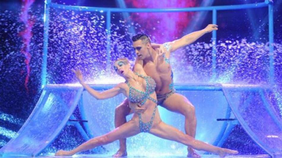 Luciana Salazar - Aquadance (Ideas del Sur)