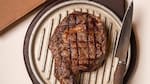 Raíces ganaderas y carne de excelencia: el restaurante que conquista Puerto Madero con su parrilla de primer nivel