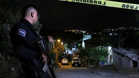 Horror en México, descubren 12 cadáveres en fosa clandestina dentro de una casa