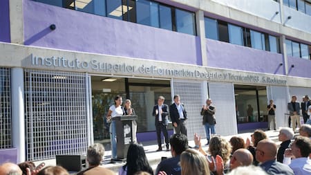 Mayra Mendoza y Axel Kicillof en San Francisco Solano