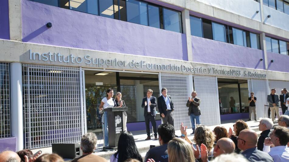 Mayra Mendoza y Axel Kicillof en San Francisco Solano