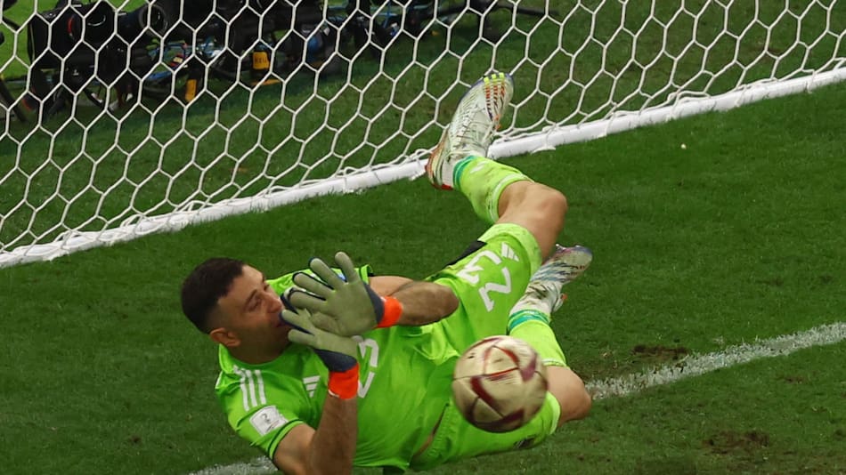 Dibu Martínez, arquero. Foto: REUTERS / Paul Childs