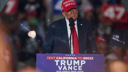 Donald Trump, durante su acto en California. Foto: EFE.