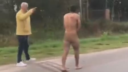 Desnudan a hombre por robar en La Plata. Fuente: Captura