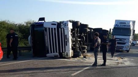Camión accidentado, NA