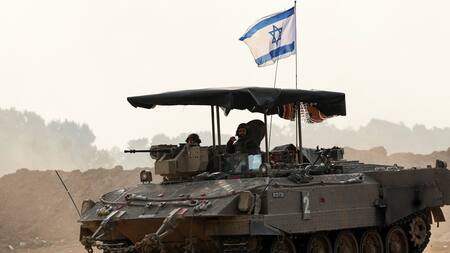 Tanque israelí en la Franja de Gaza; Guerra entre Israel y Hamás. Foto: Reuters