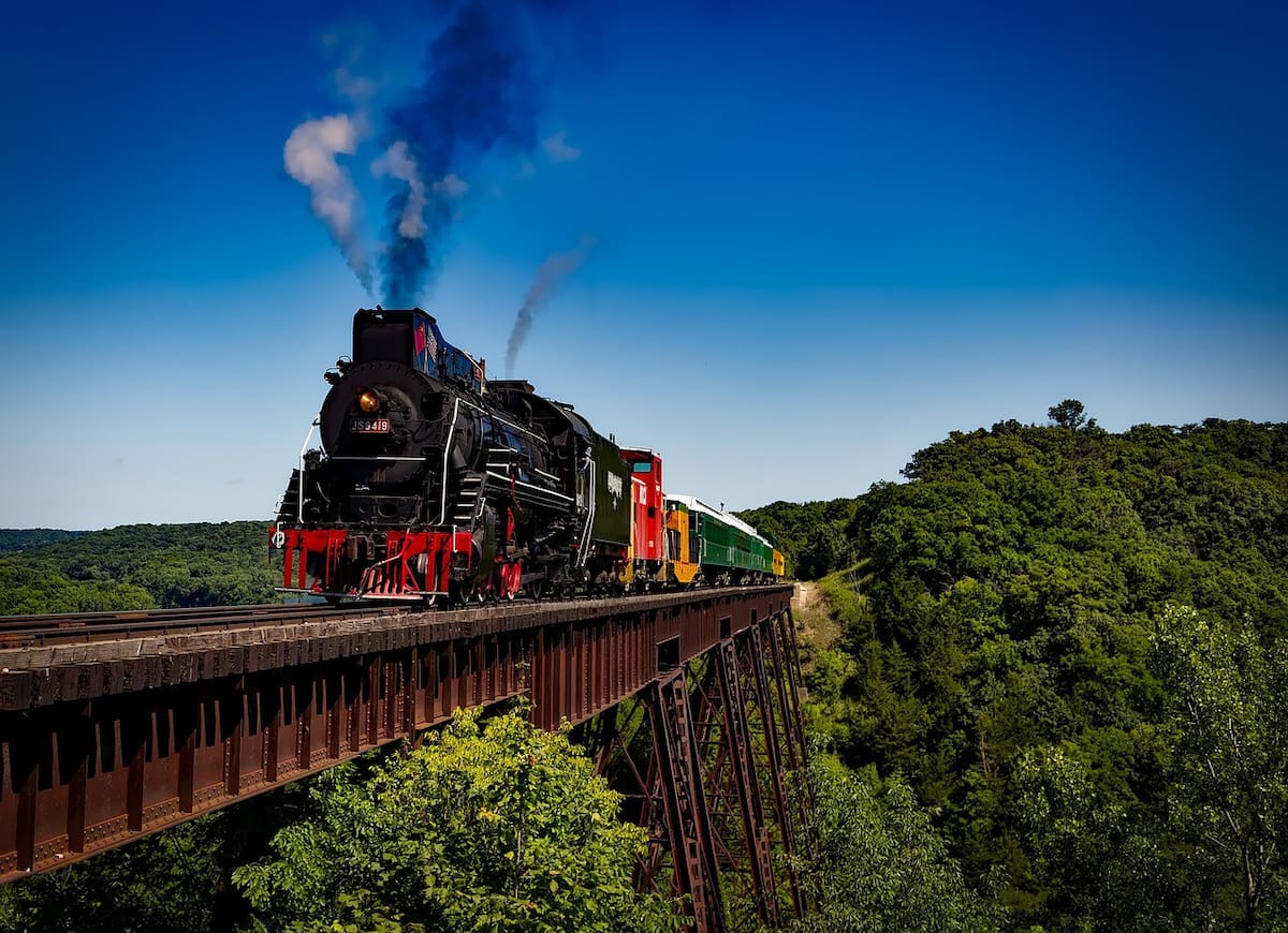 Recorrido en tren. Foto: Pixabay.