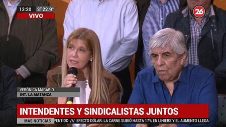 Intendentes junto a Moyano - Política