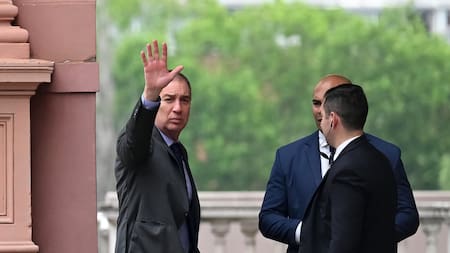 Santilli prepara su desembarco a Corrientes para reunirse con el gobernador Valdés: buscará apoyo a la agenda del Gobierno en el Congreso