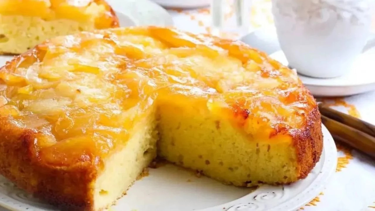 Torta de manzana. Foto: captura YouTube