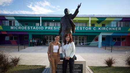Cristina Kirchner en la inauguración del microestadio Néstor Kirchner en Quilmes.