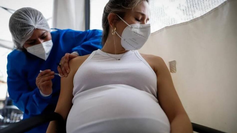 Mujer embarazada, coronavirus, Foto NA