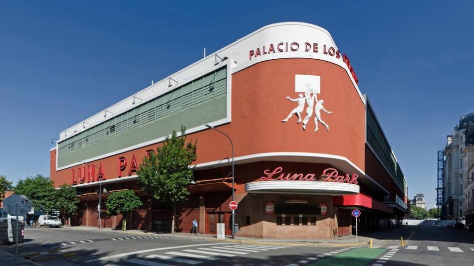 Luna Park, teatro en venta
