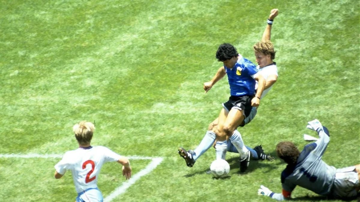 El histórico gol de Diego Maradona a Inglaterra en el Mundial 86.