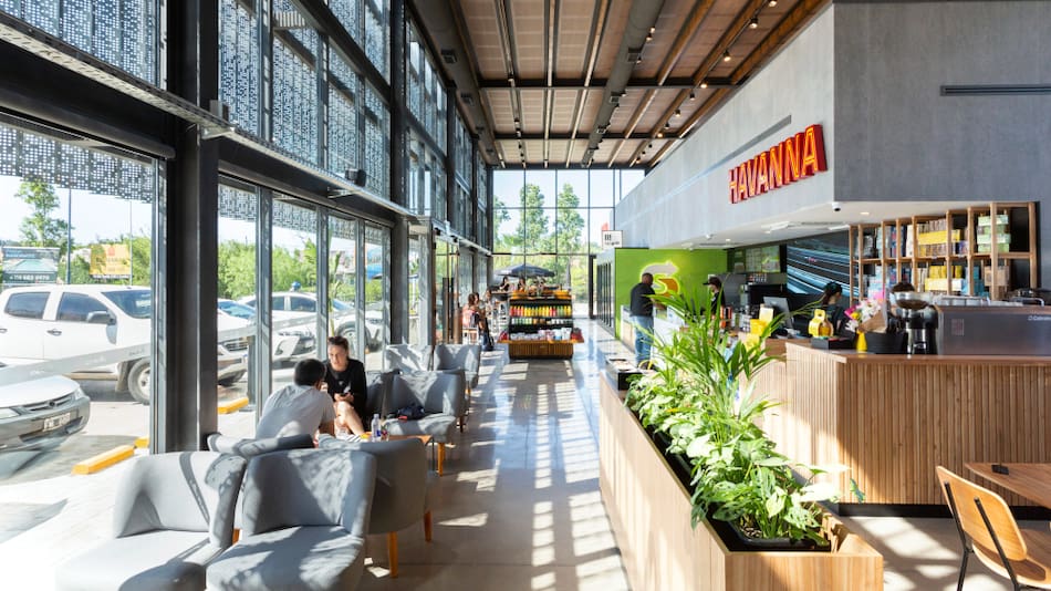 Lion Place Escobar, la Mejor Tienda de Conveniencia de América Latina.