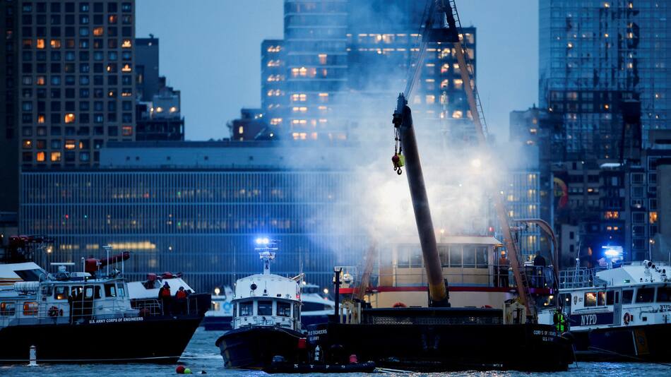 Accidente fatal de un helicóptero en el Río Hudson. Foto: X/@ehiramhurtado.