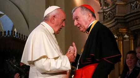 Papa Francisco con obispos en Perú (Reuters)