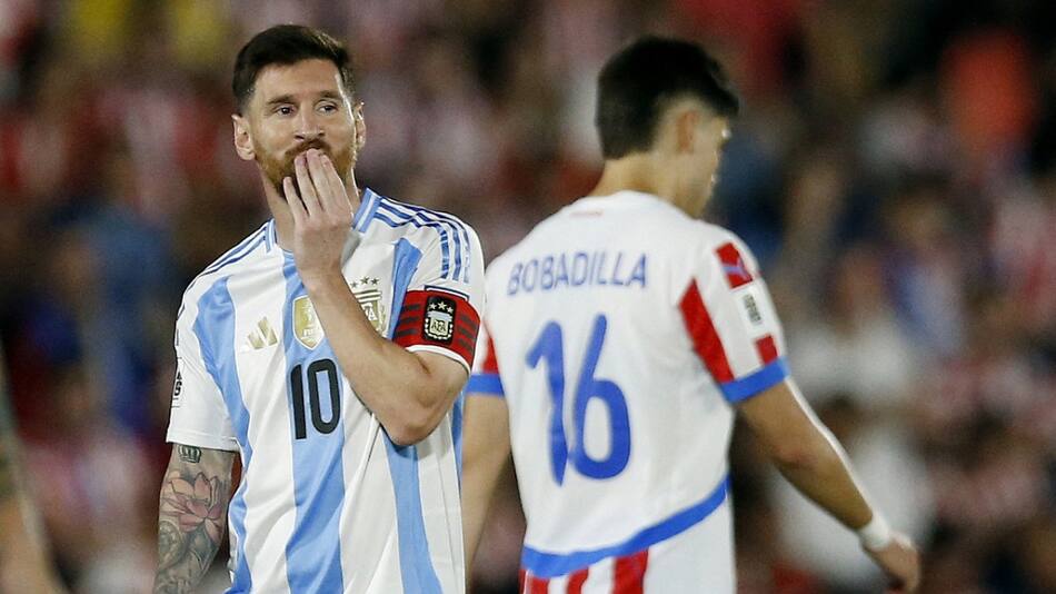 Lionel Messi después de la derrota ante Paraguay. Foto: Reuters.