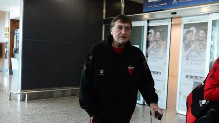 Julio Falcioni en Colón. Foto: NA.