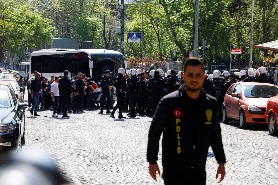 Día del trabajador, detenciones en Estambul, Reuters