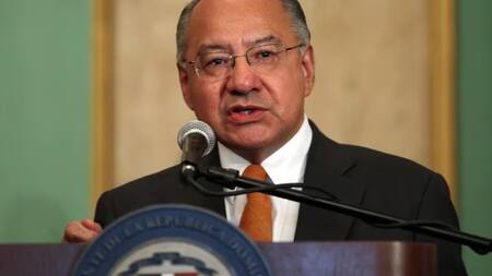 Exembajador de EE.UU., Víctor Manuel Rocha. Foto: Reuters