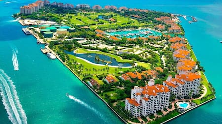 La isla más exclusiva de Estados Unidos: el refugio secreto donde se esconden las familias millonarias