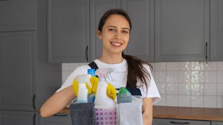 Empleadas domésticas. Foto: Freepik.