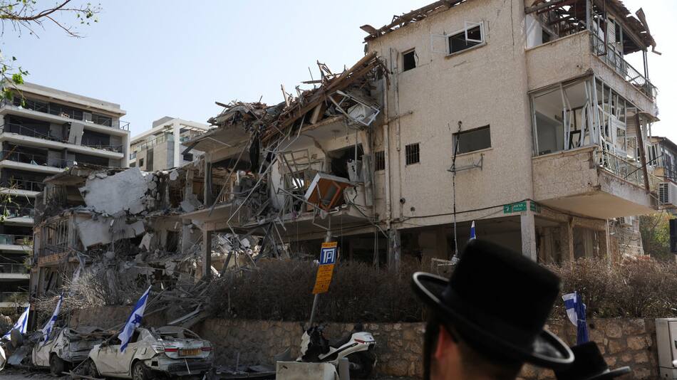 Bombardeo de Irán sobre Israel. Foto: REUTERS