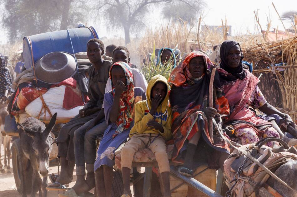 Desplazados de Sudán, una de las caras de la guerra civil en el país. Foto: Reuters/Stringer.